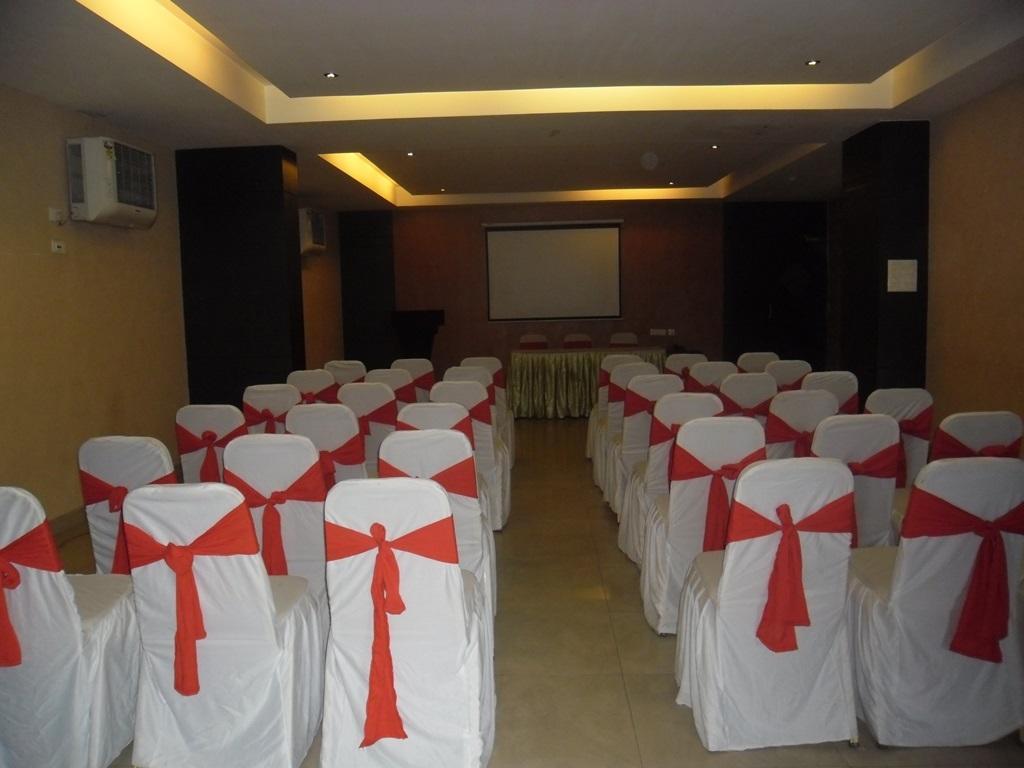 Silk Route Hotell Guwahati Exteriör bild